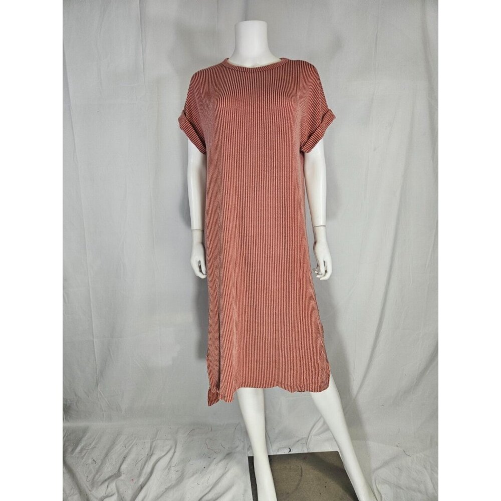 Entro Rust Ribbed Short Sleeve Round Neck Side Slit Maxi Dress